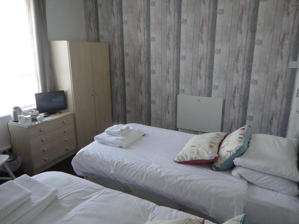 Bed and Breakfast Waves In Bournemouth Exterior foto