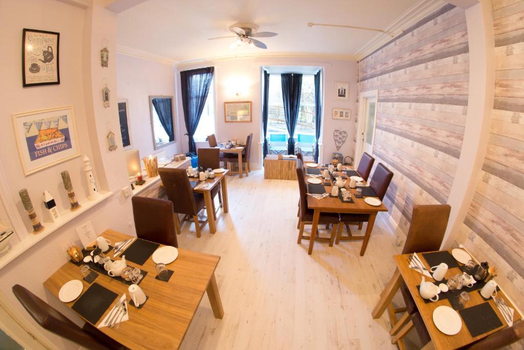 Bed and Breakfast Waves In Bournemouth Exterior foto